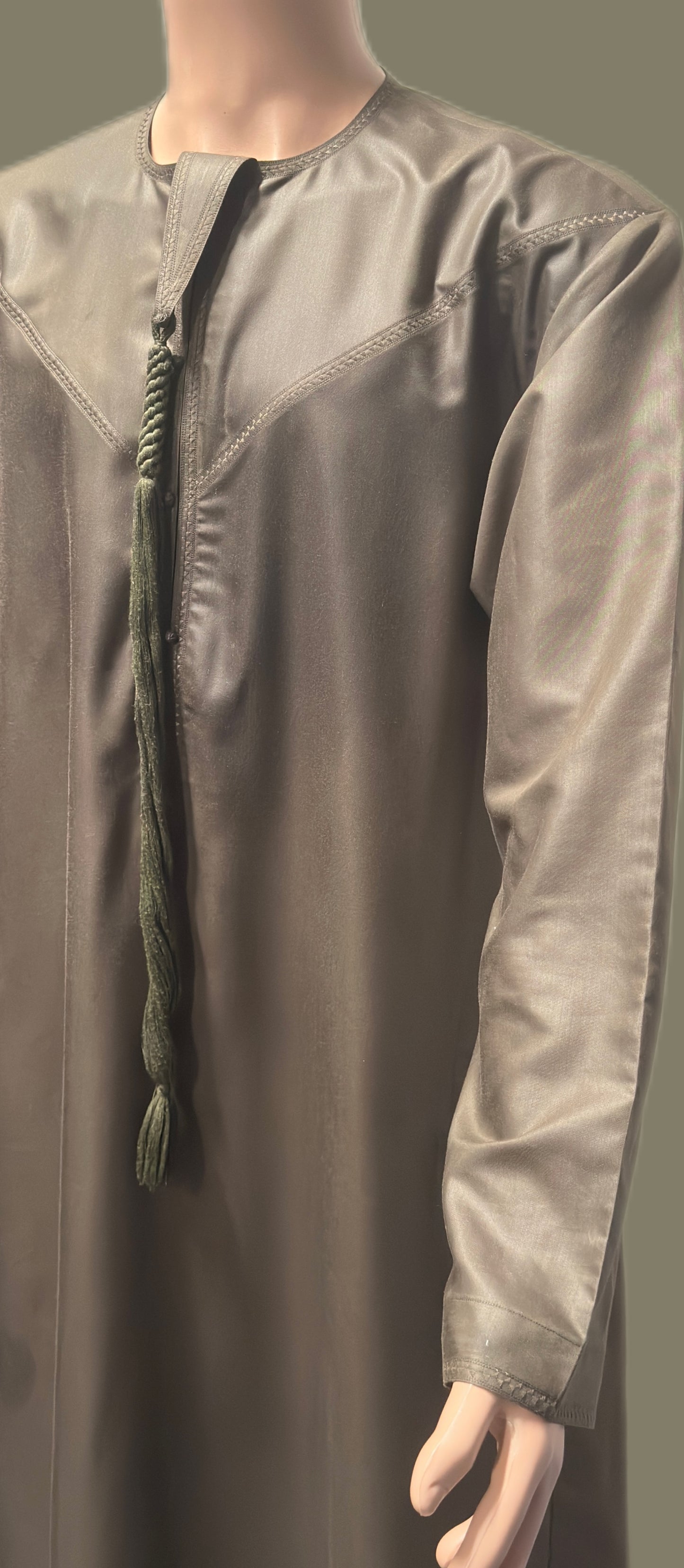 Emarati Thobe - Zip + Detachable Tassels